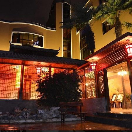 Kunming Green Lake Hostel Exteriör bild